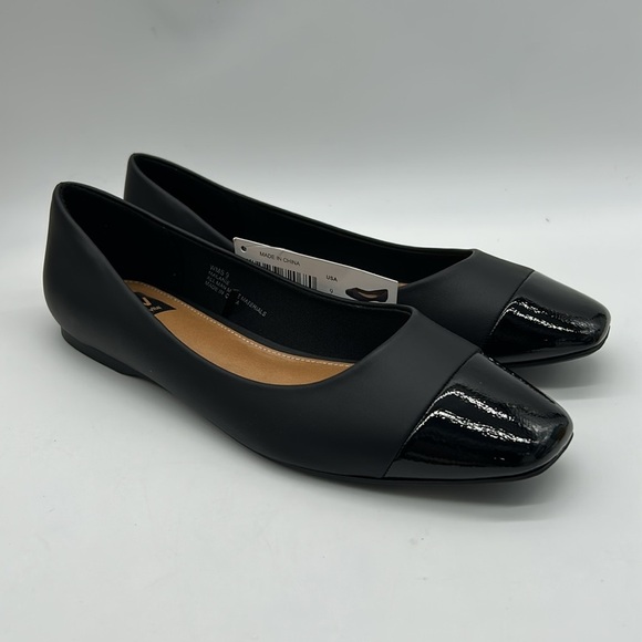 DV by Dolce Vita Black Toe Cap Ballet Flats Size 9 | Vegan-Friendly - Picture 3 of 12